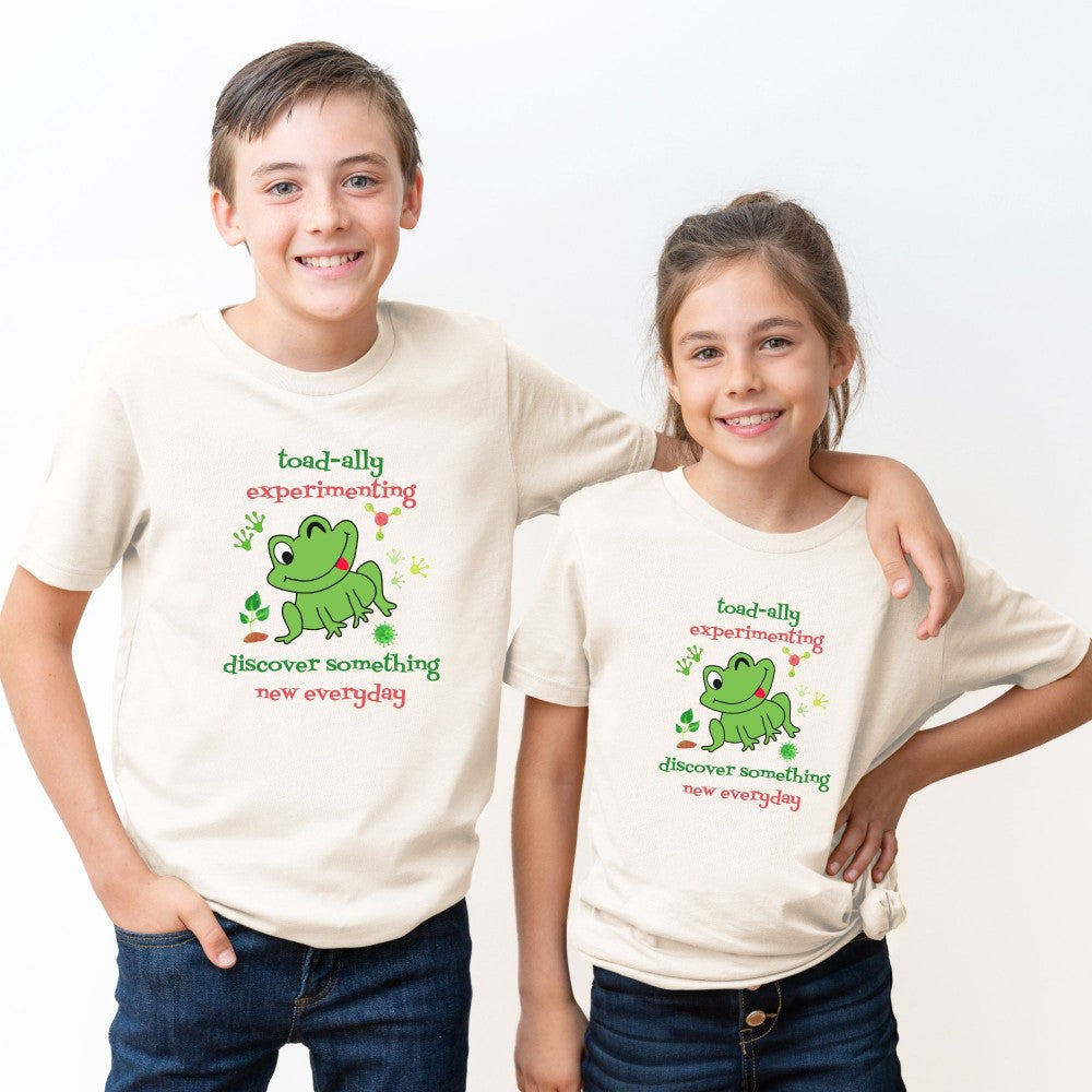 Toad-ally Experimenting Frog ๐ธ๐ก Toddler Graphic Tees